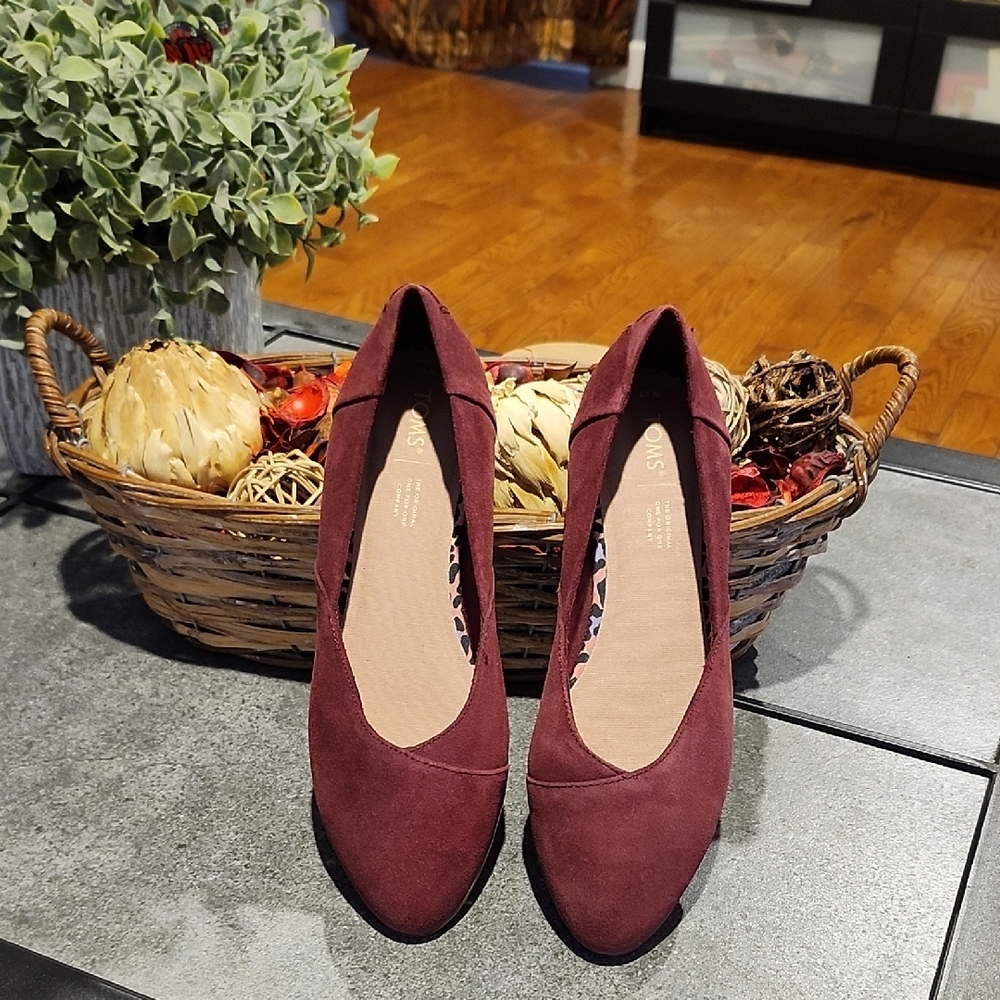 Soda Maroon Suede Flats